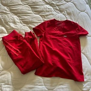 Figs winning red scrub set